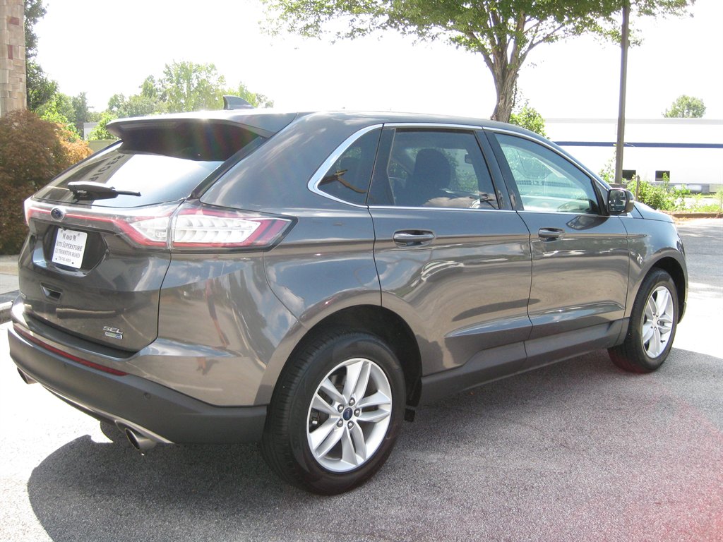 2016 Ford Edge - $11,500