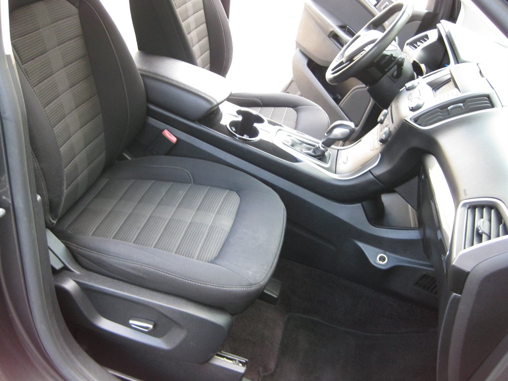 2016 Ford Edge - $11,500