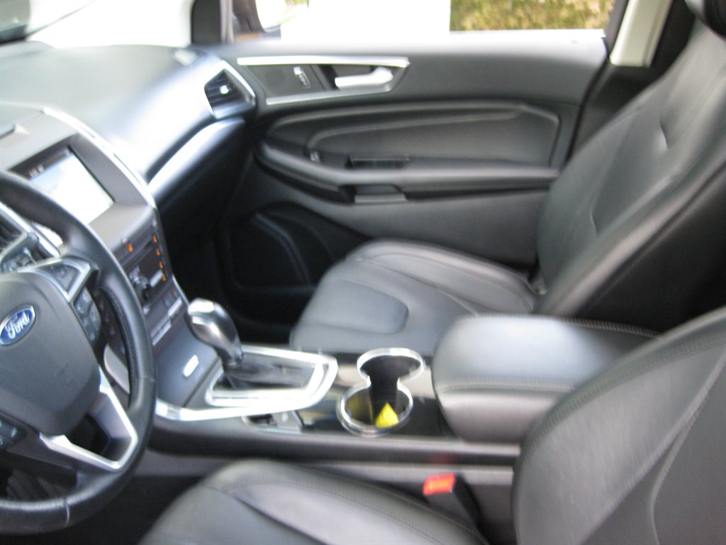 2016 Ford Edge - $11,500