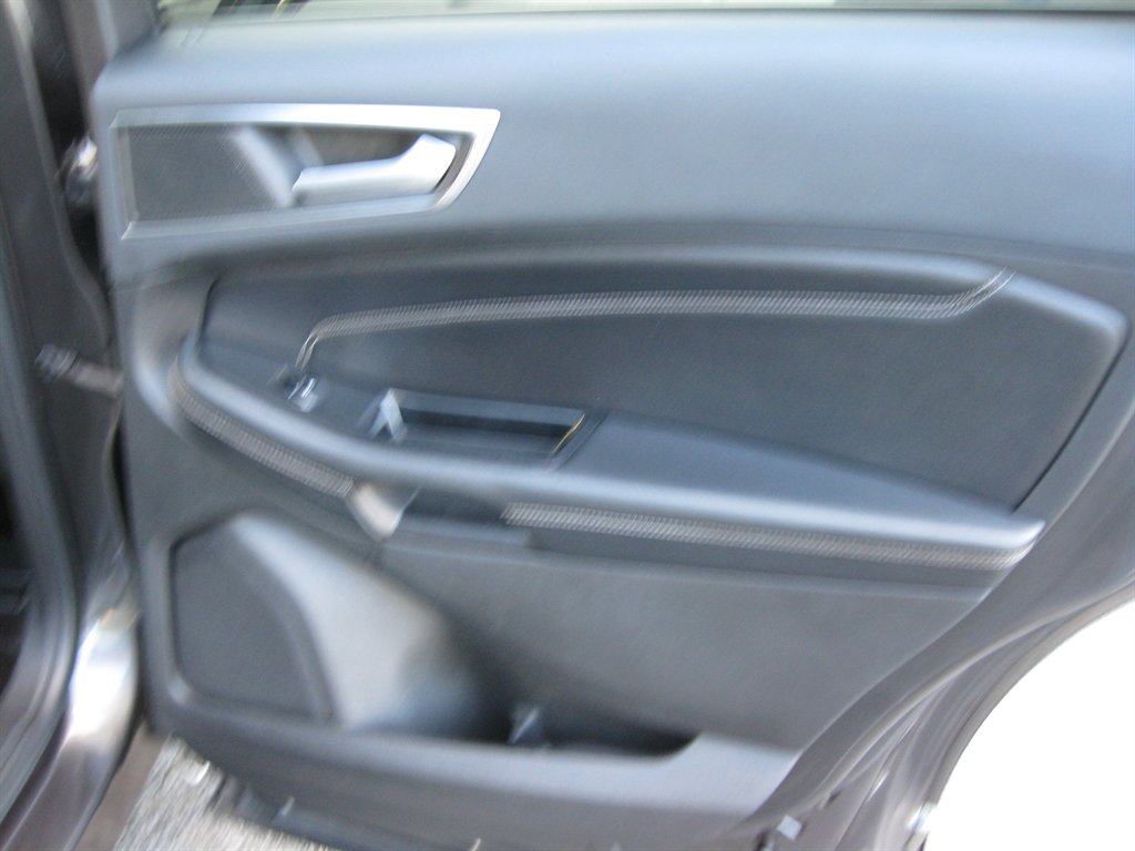 2016 Ford Edge - $11,500