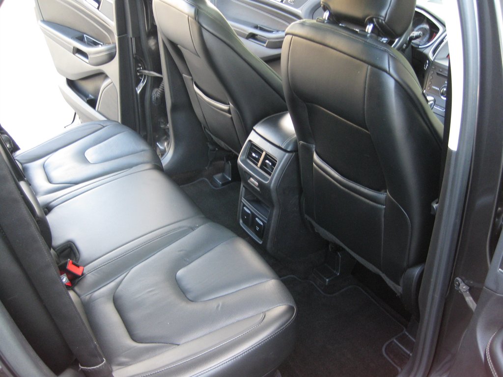 2016 Ford Edge - $11,500