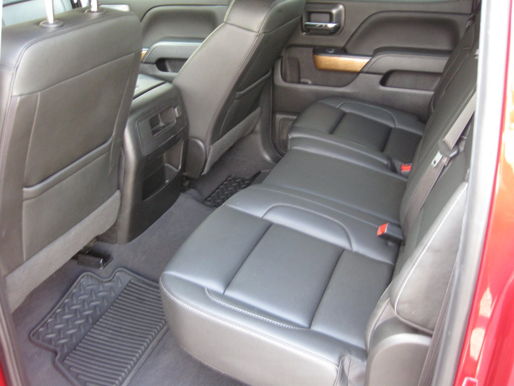 2018 Chevrolet Silverado - $19,500