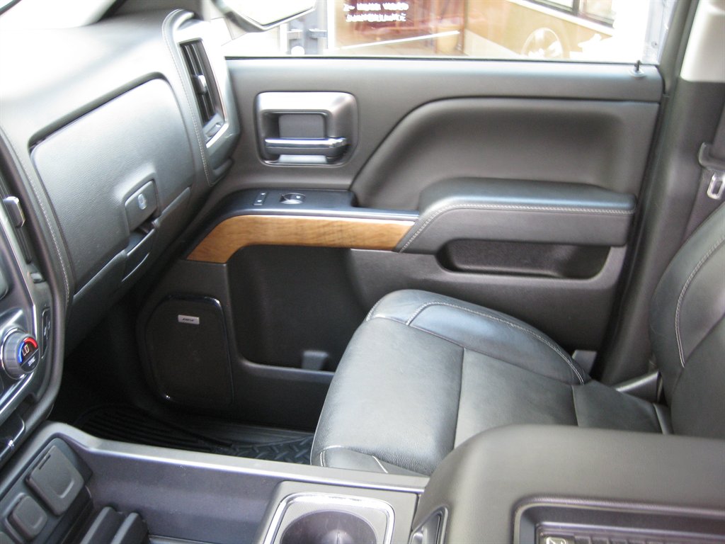 2018 Chevrolet Silverado - $19,500