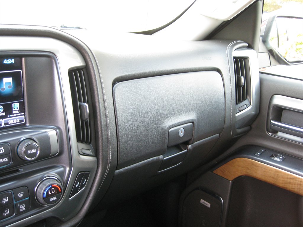 2018 Chevrolet Silverado - $19,500