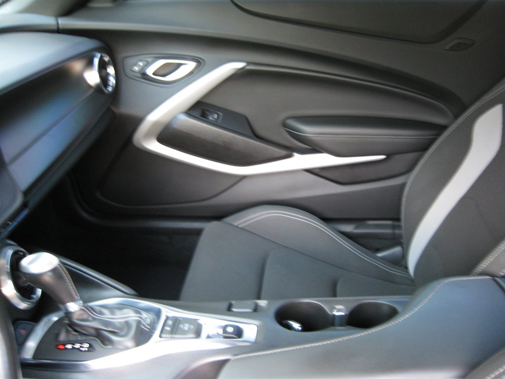 2021 Chevrolet Camaro - $20,500