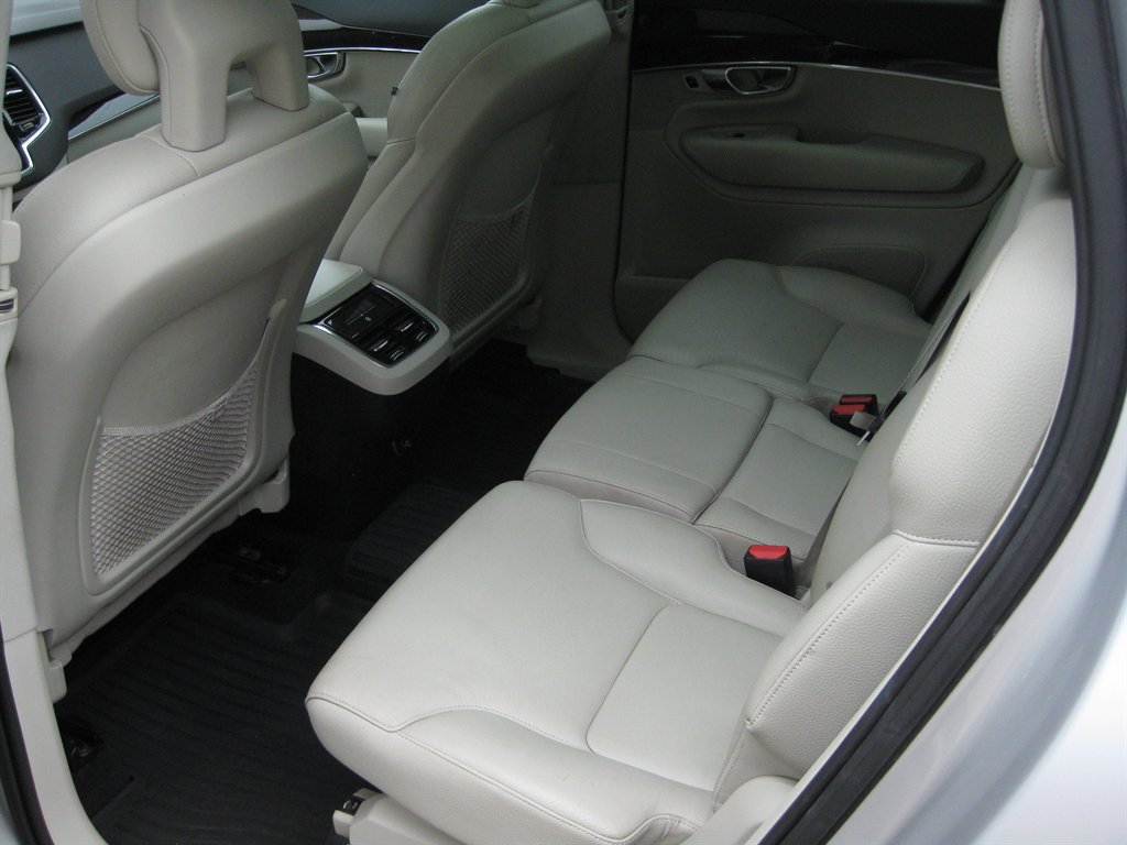 2018 Volvo XC90 - $13,001