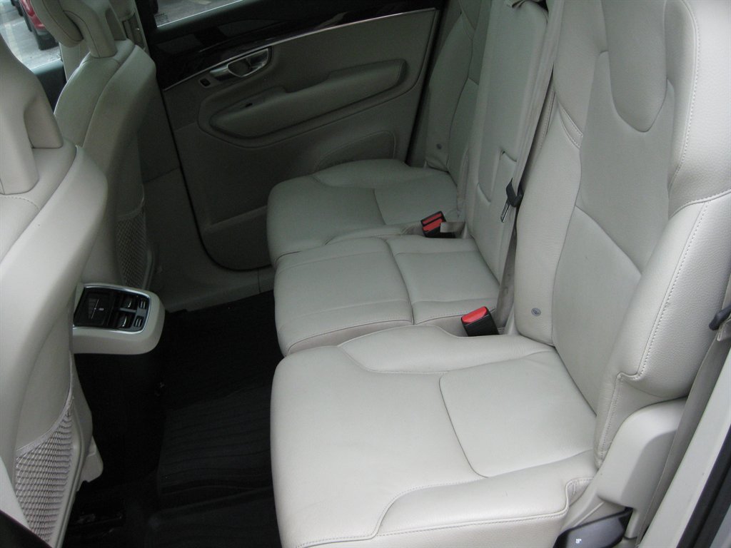 2018 Volvo XC90 - $13,001