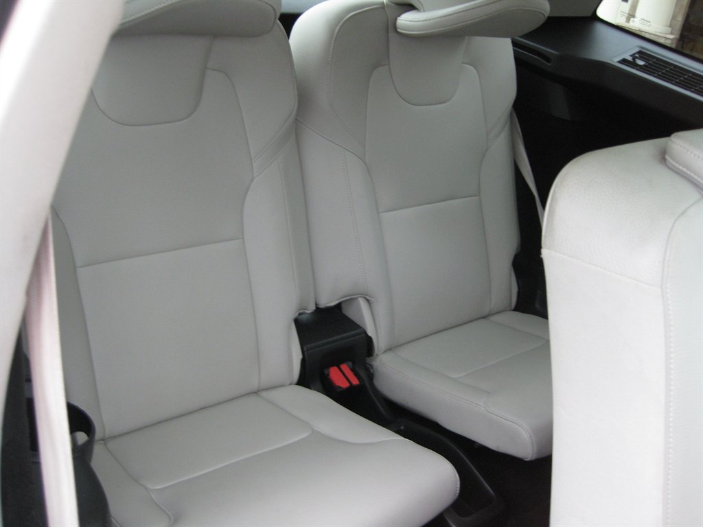 2018 Volvo XC90 - $13,001