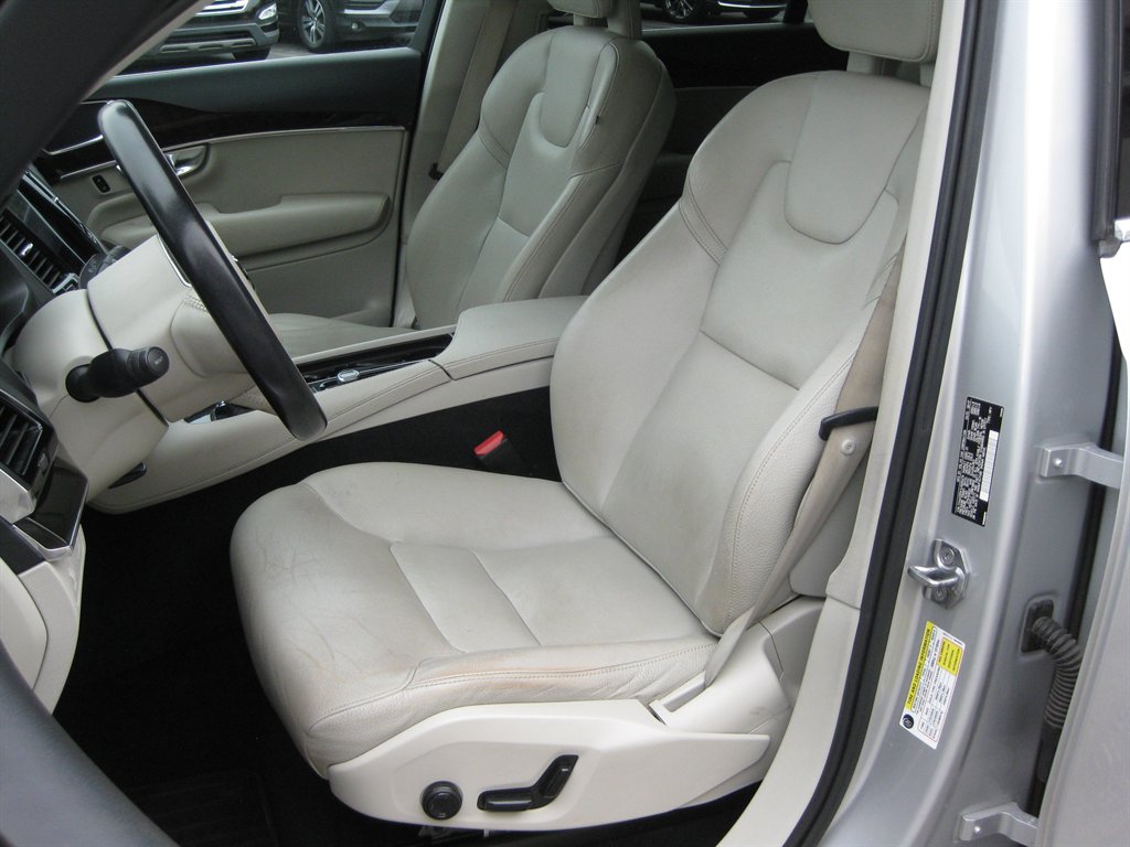 2018 Volvo XC90 - $13,001
