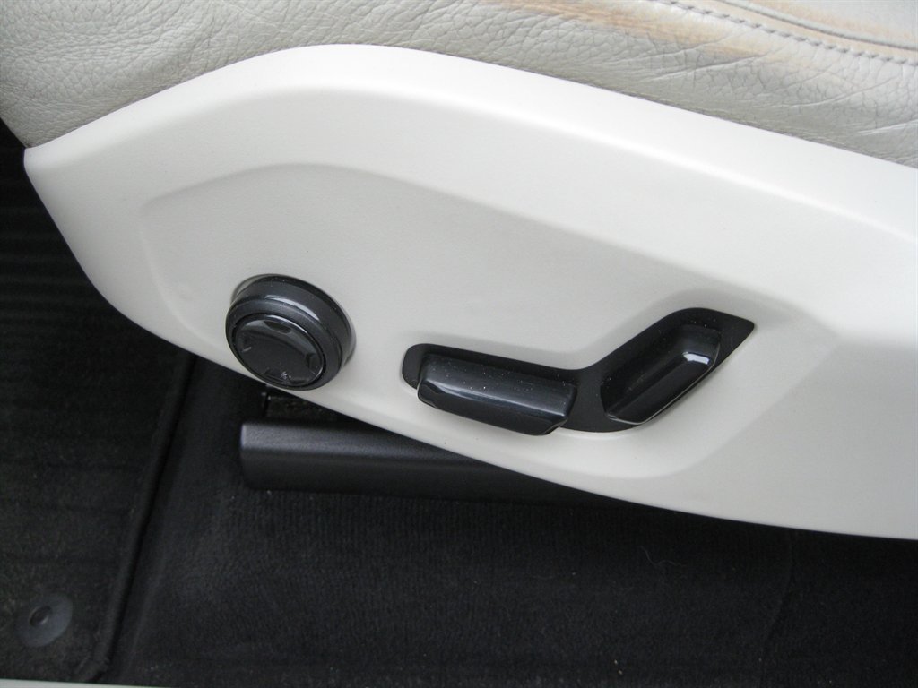 2018 Volvo XC90 - $13,001