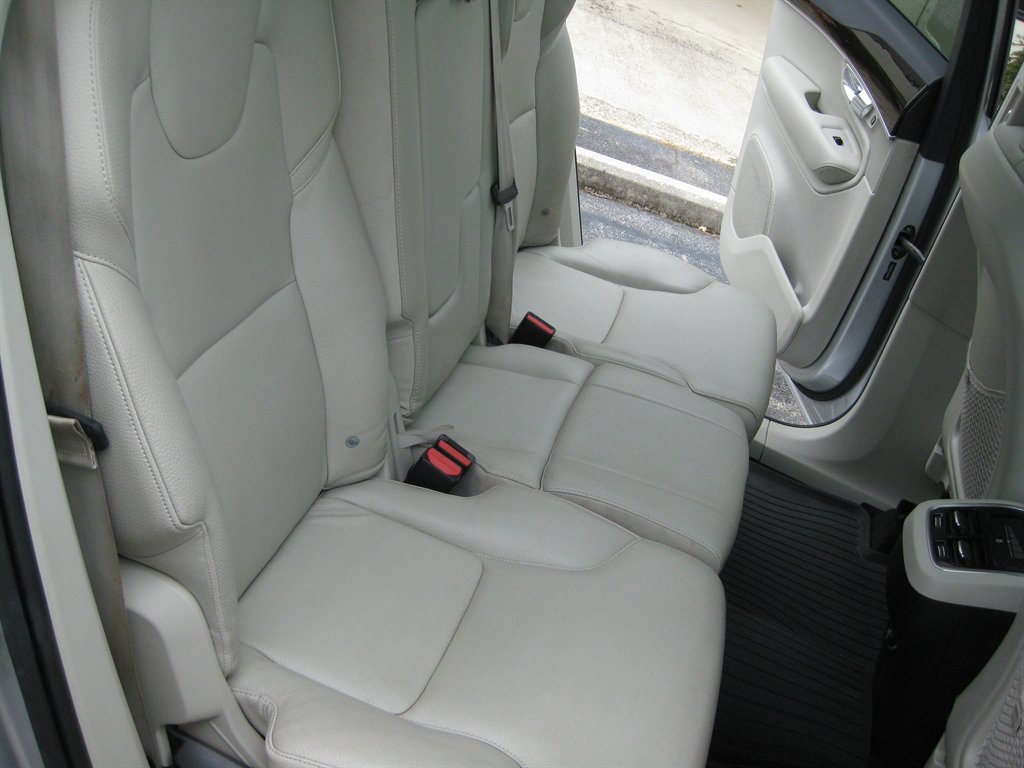 2018 Volvo XC90 - $13,001
