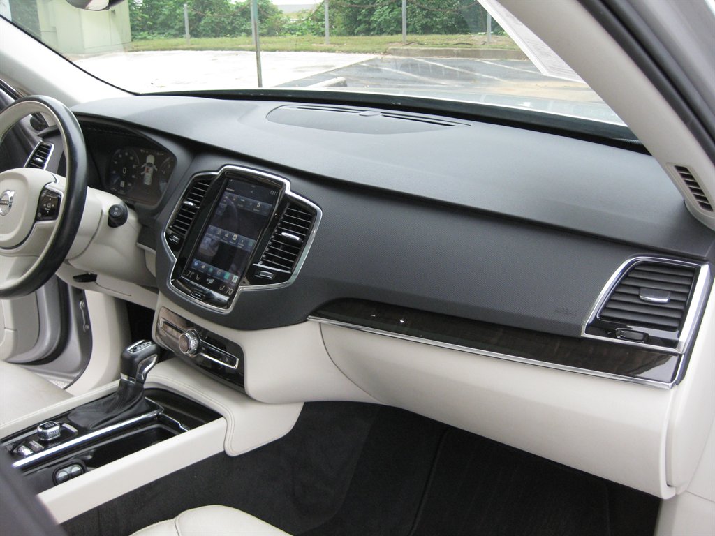 2018 Volvo XC90 - $13,001