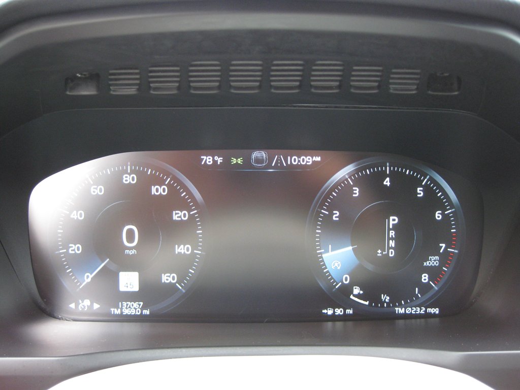 2018 Volvo XC90 - $13,001