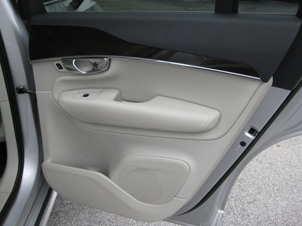 2018 Volvo XC90 - $13,001