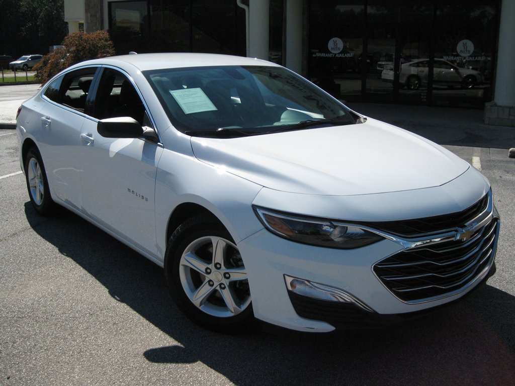 2019 Chevrolet Malibu - $11,500
