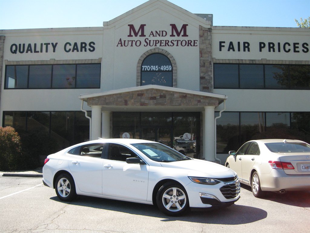2019 Chevrolet Malibu - $11,500