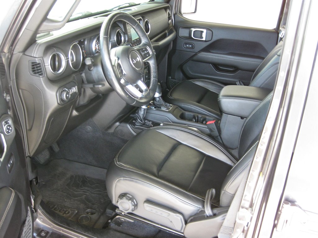 2019 Jeep Wrangler - $29,500