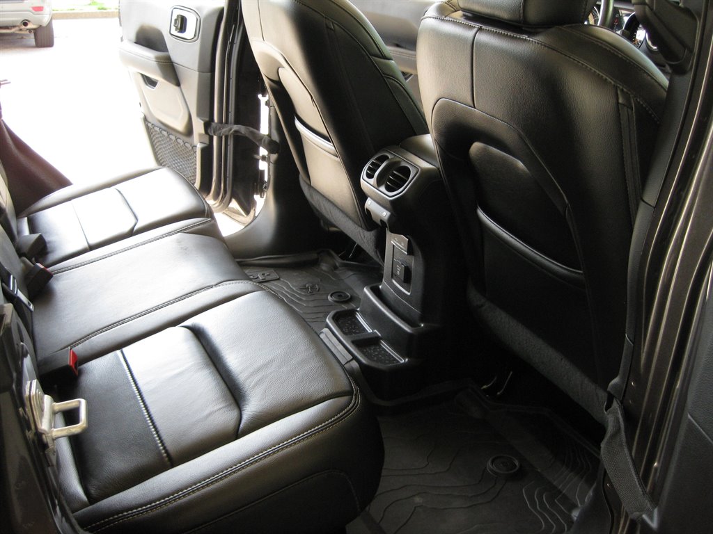 2019 Jeep Wrangler - $29,500