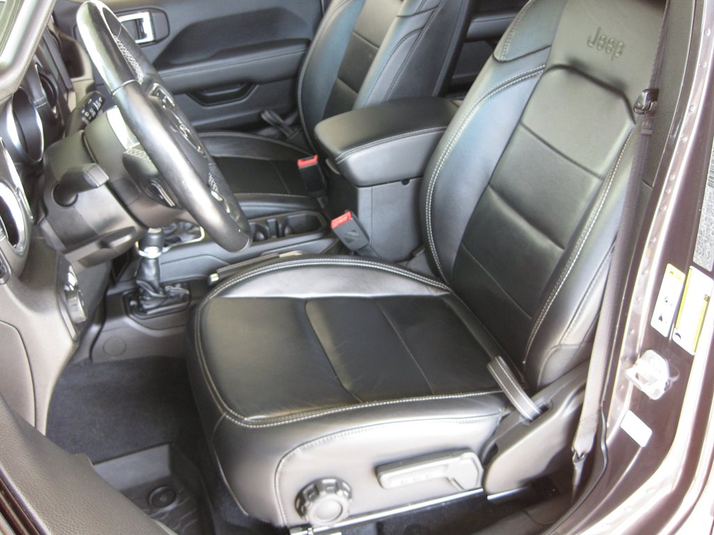 2019 Jeep Wrangler - $29,500