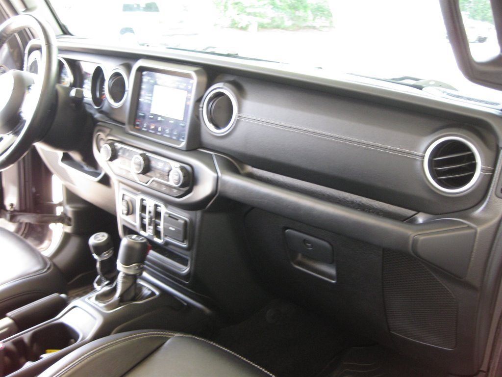 2019 Jeep Wrangler - $29,500