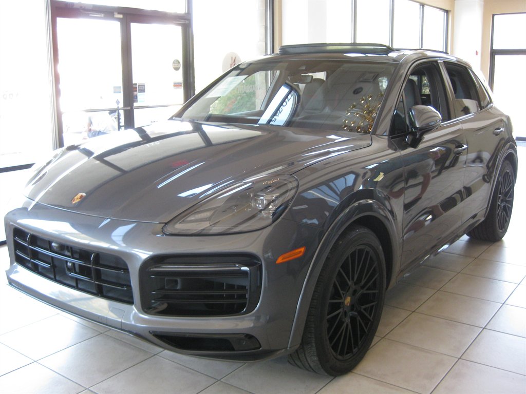 2023 Porsche Cayenne