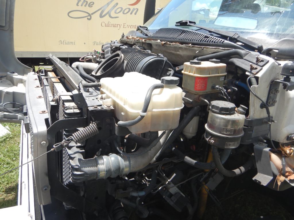 2004 Chevrolet C5 - $14,850