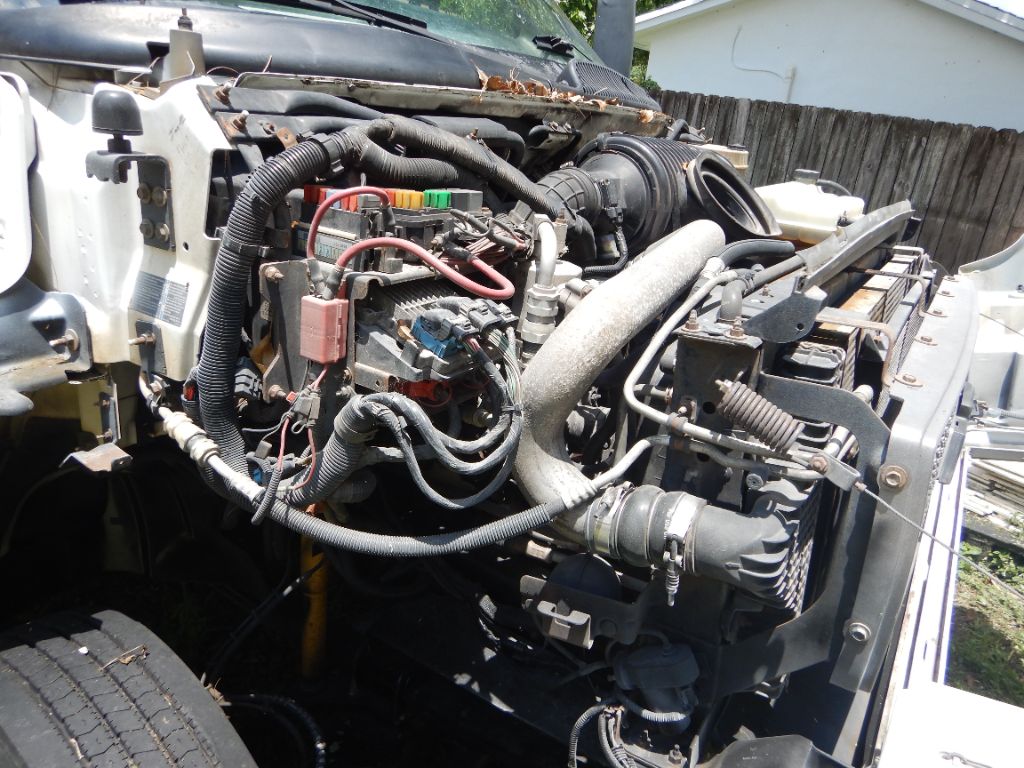 2004 Chevrolet C5 - $14,850