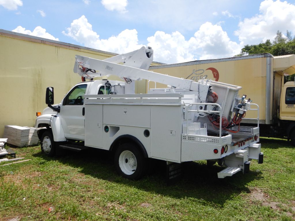 2004 Chevrolet C5 - $14,850