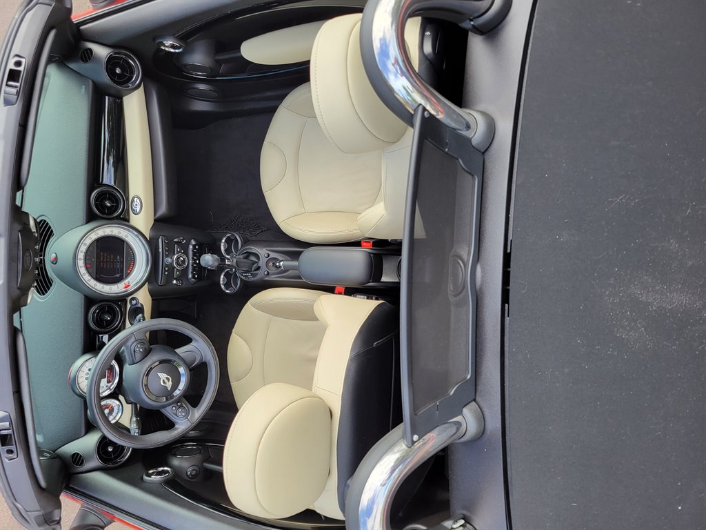 2013 MINI Cooper Roadster Roadster - $11,850