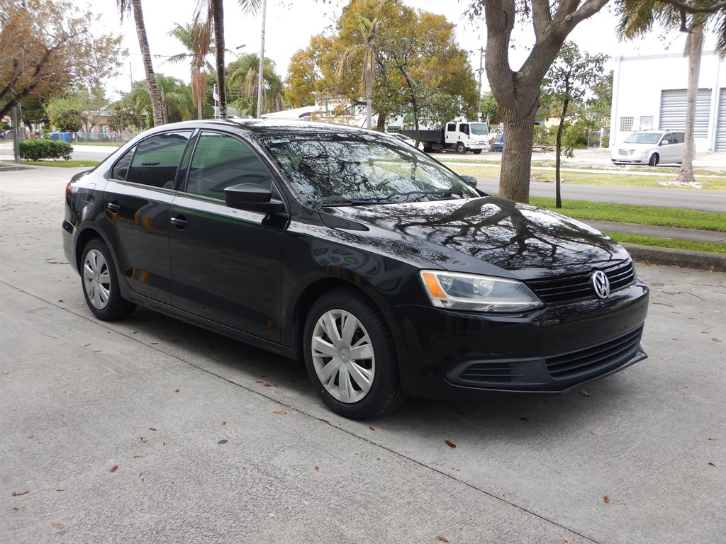2013 Volkswagen Jetta photo