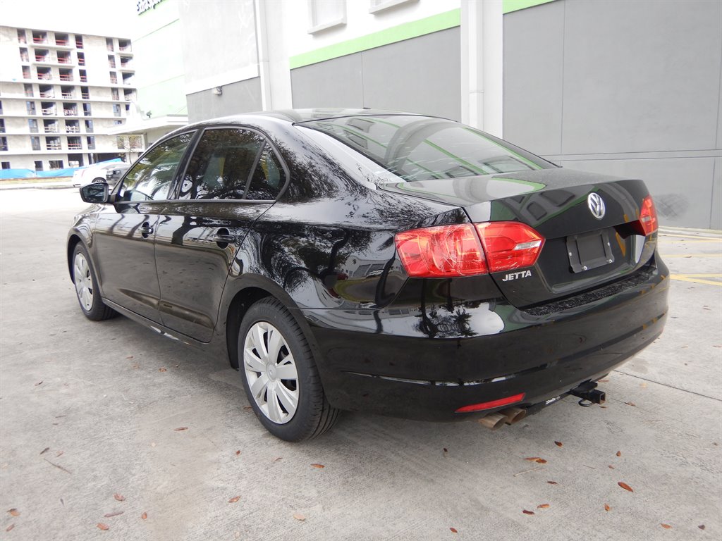 2013 Volkswagen Jetta photo