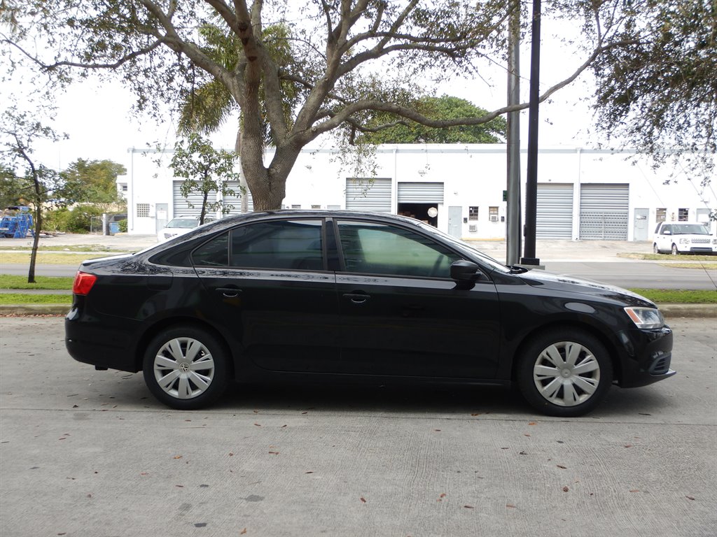 2013 Volkswagen Jetta photo