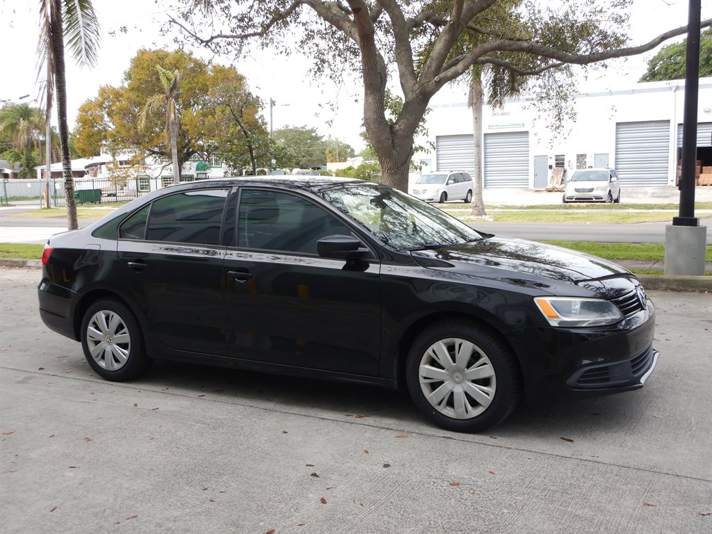 2013 Volkswagen Jetta photo