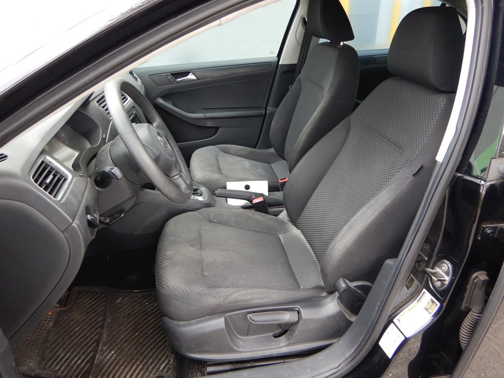 2013 Volkswagen Jetta photo