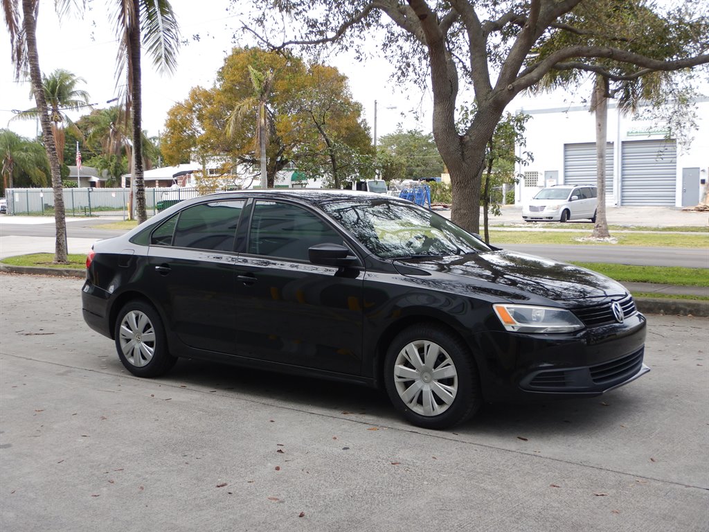 2013 Volkswagen Jetta photo