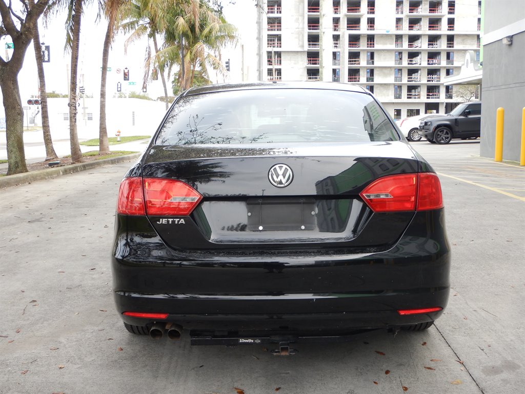 2013 Volkswagen Jetta photo