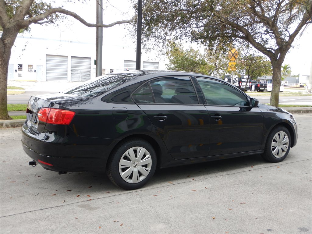2013 Volkswagen Jetta photo