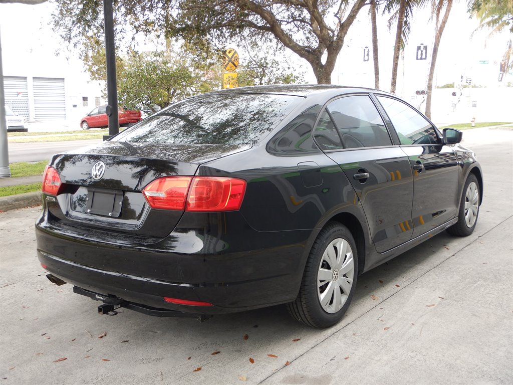 2013 Volkswagen Jetta photo