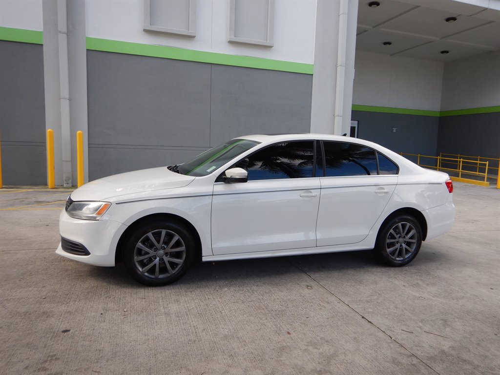 2013 Volkswagen Jetta SE photo