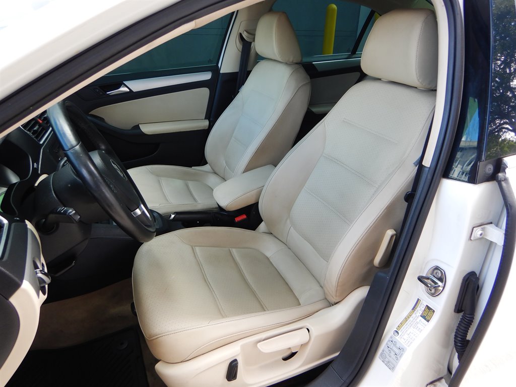 2013 Volkswagen Jetta SE photo