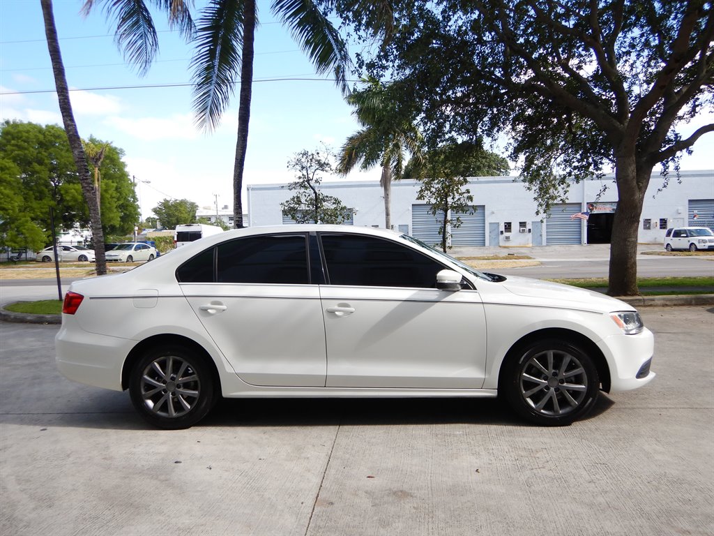 2013 Volkswagen Jetta SE photo