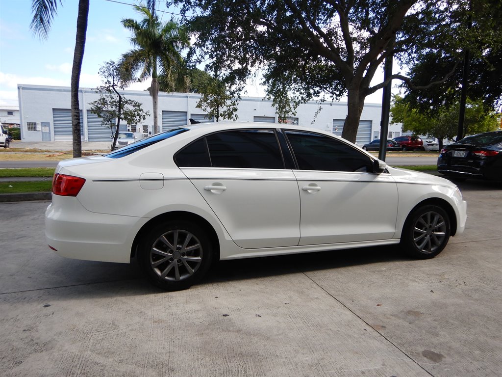 2013 Volkswagen Jetta SE photo