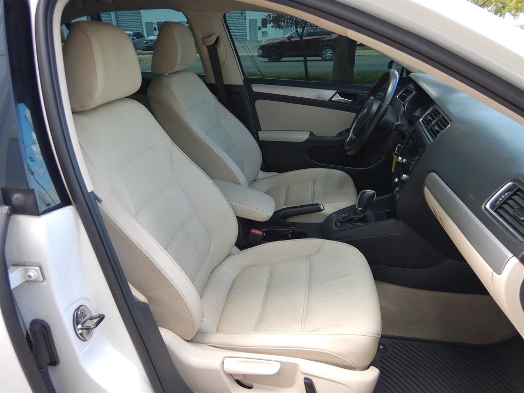 2013 Volkswagen Jetta SE photo