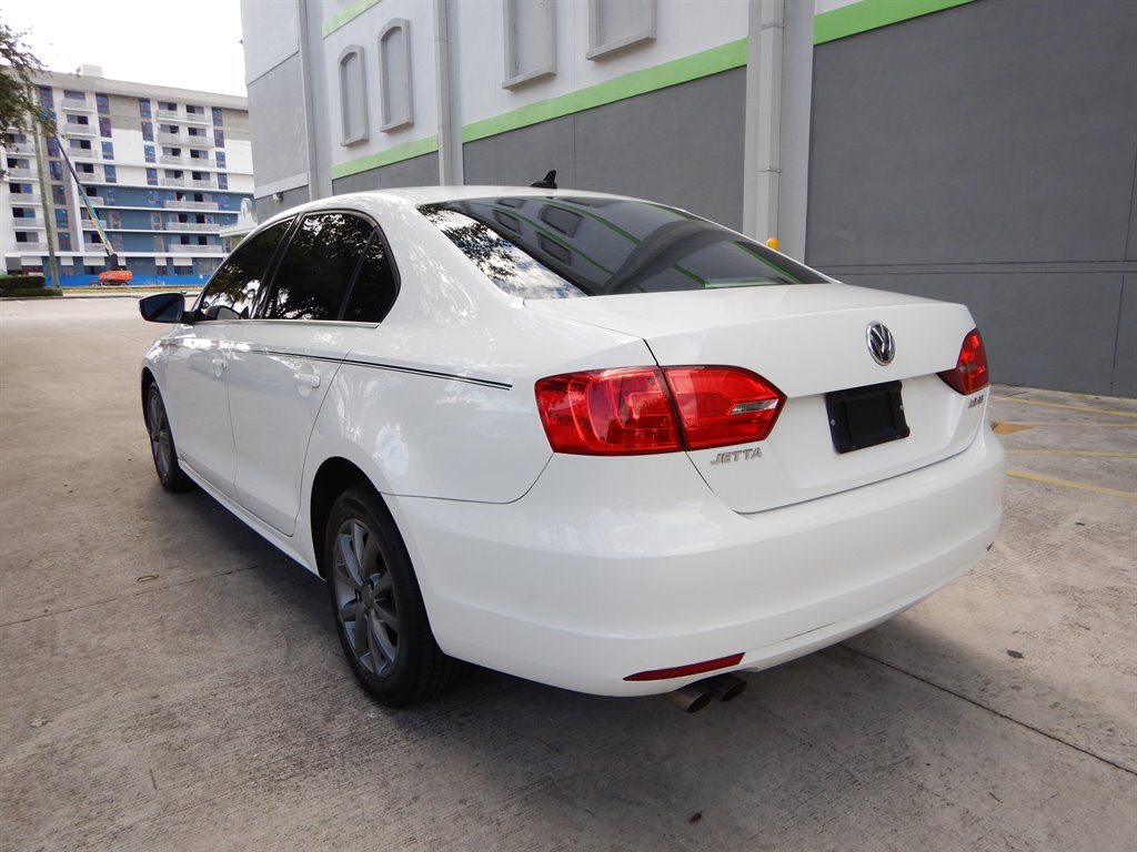 2013 Volkswagen Jetta SE photo