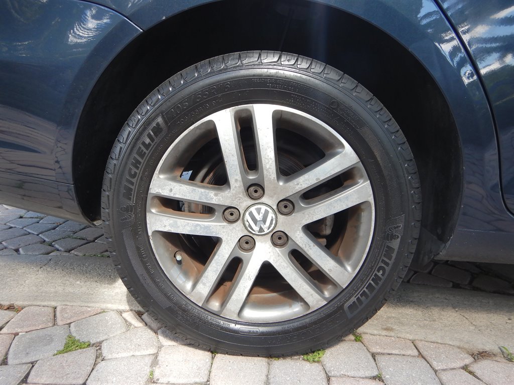 2009 Volkswagen Jetta S photo