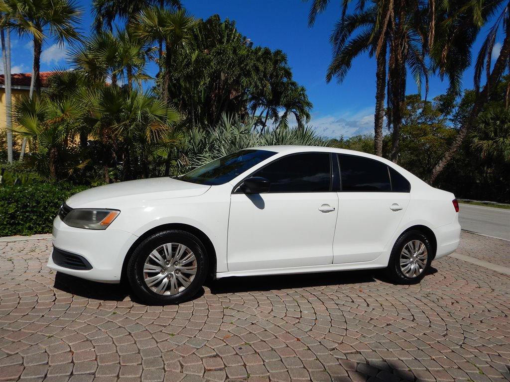 2012 Volkswagen Jetta - $4,600