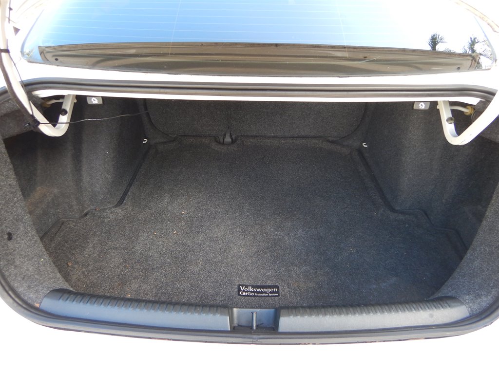 2012 Volkswagen Jetta photo