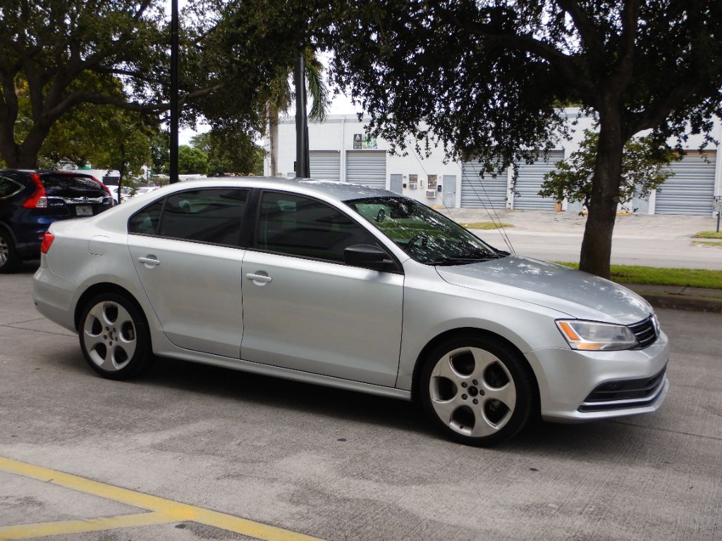 2015 Volkswagen Jetta SE photo