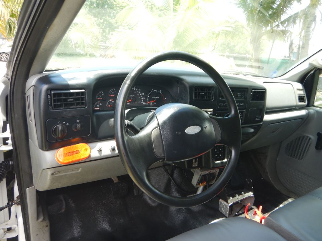 2006 Ford F750 - $27,950