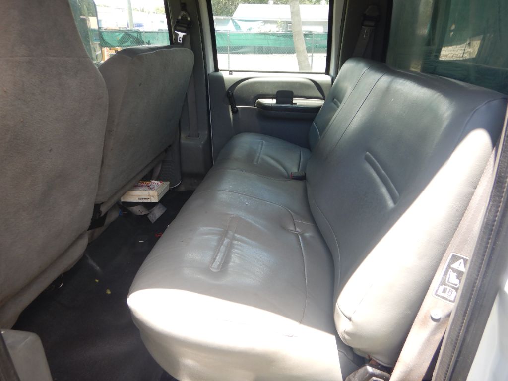 2006 Ford F750 - $27,950